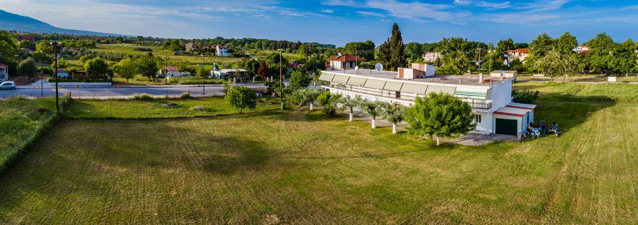 Michalos Apartments Paralía Skotínis Екстериор снимка